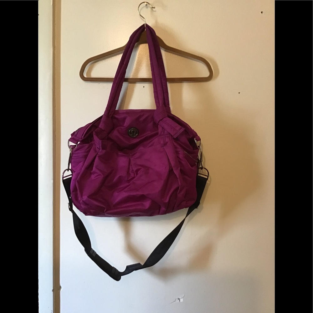 Lululemon Triumphant tote bag